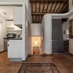 Banchi Vecchi Apartment with Terrace